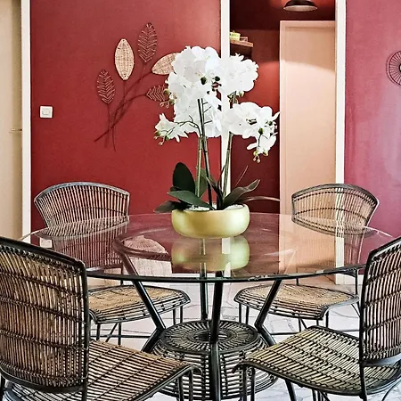 Awesome In With Wifi بيت للعطل Colombieres